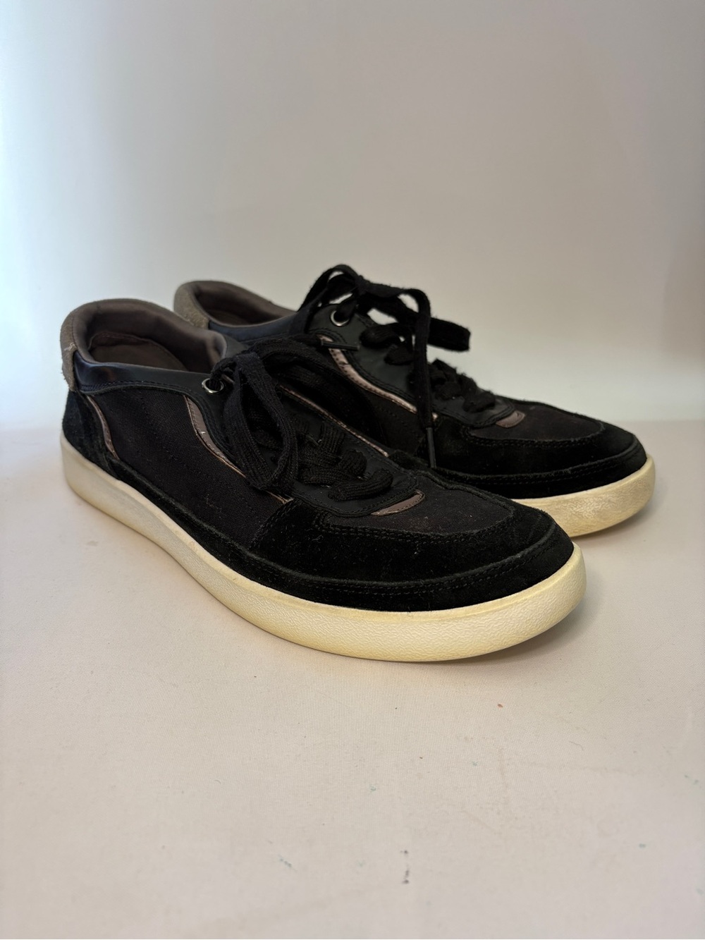 Vionic Amerie Size 8 Black Suede & Leather Orthotic Sneakers GUC‎ Arch Support
